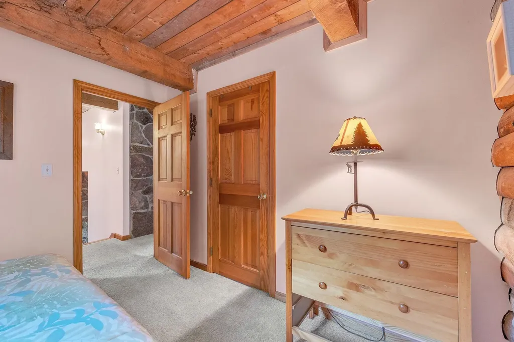 49 Nuthatch Lane Ferrisburgh VT 05473