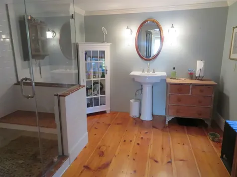 11 Chestnut Street Exeter NH 03833