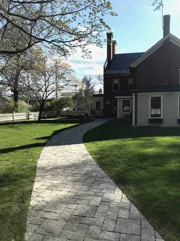 11 Chestnut Street Exeter NH 03833