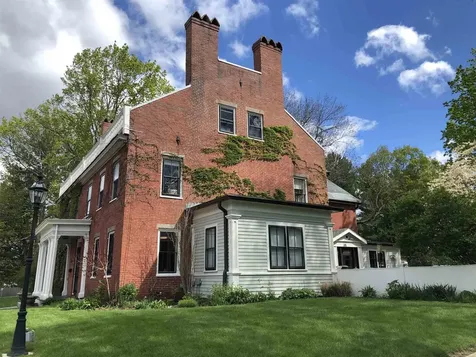 11 Chestnut Street Exeter NH 03833