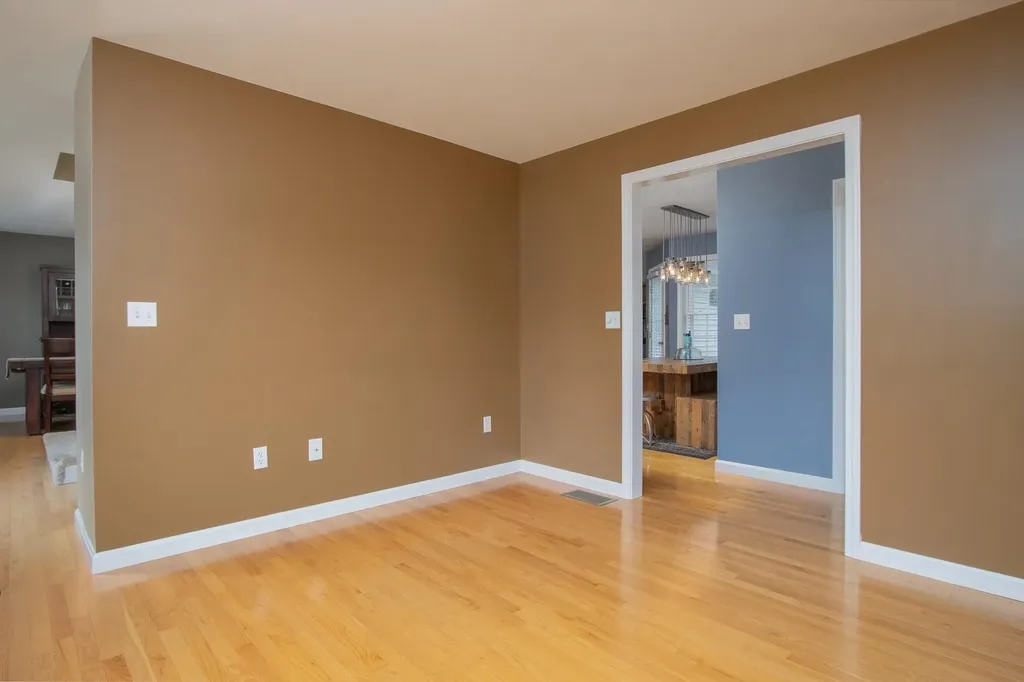 20 Nancy Lane Hooksett NH 03106