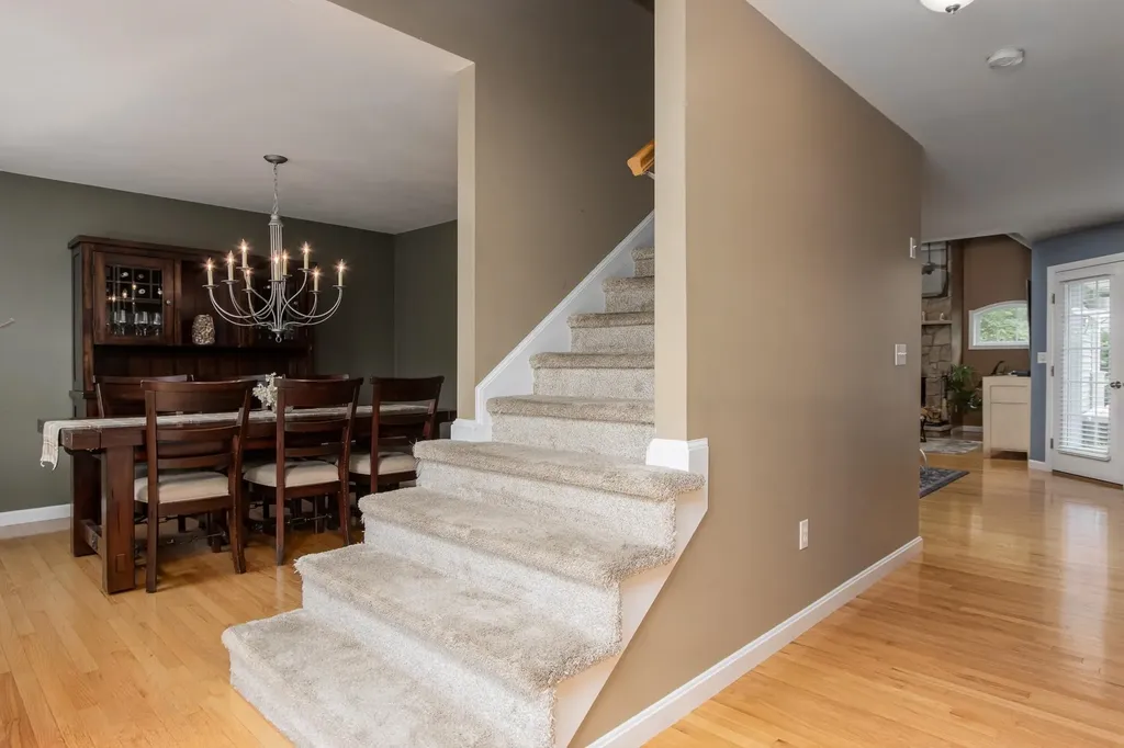 20 Nancy Lane Hooksett NH 03106