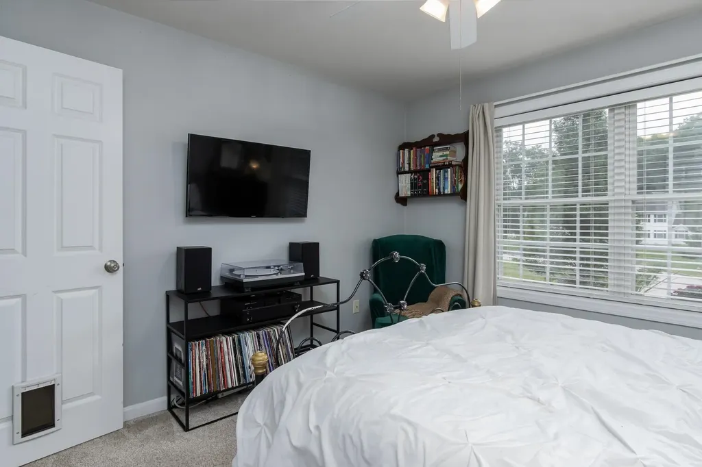 20 Nancy Lane Hooksett NH 03106