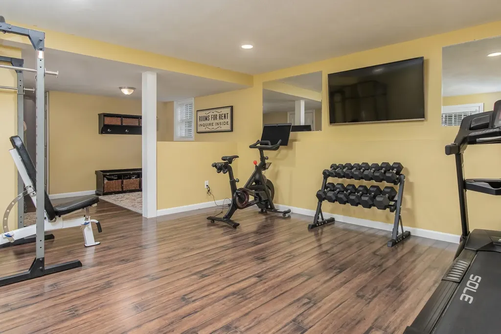 20 Nancy Lane Hooksett NH 03106