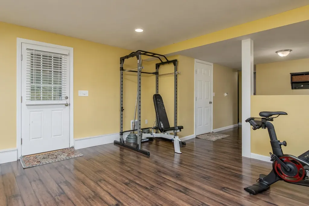 20 Nancy Lane Hooksett NH 03106