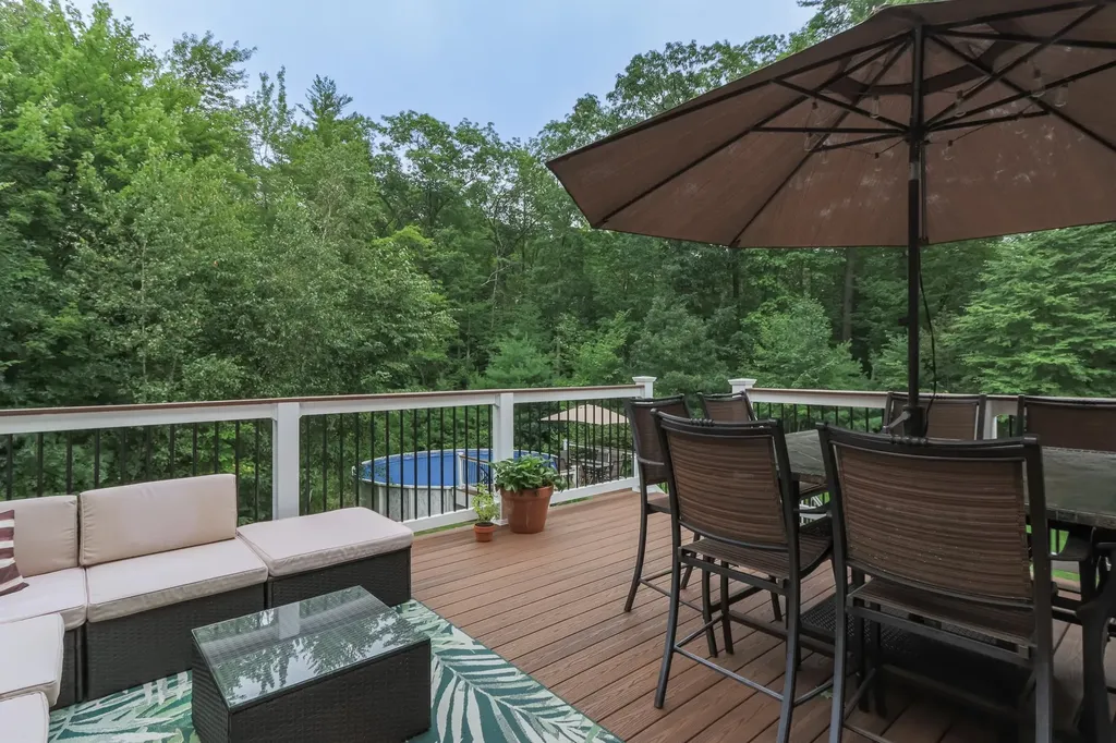 20 Nancy Lane Hooksett NH 03106