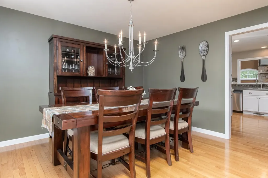 20 Nancy Lane Hooksett NH 03106