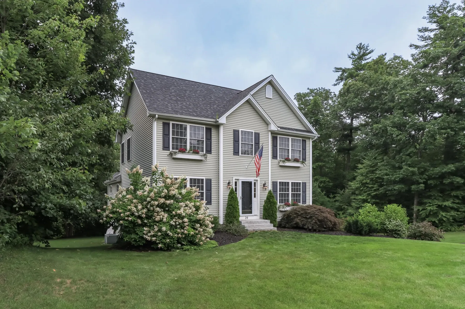 20 Nancy Lane Hooksett NH 03106
