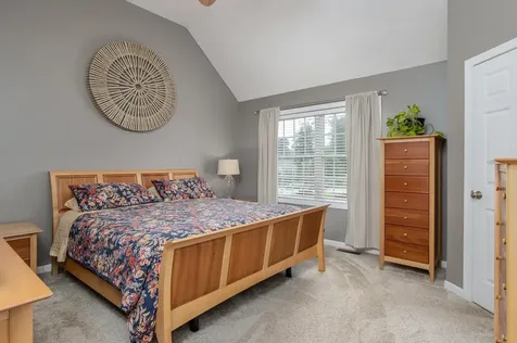 20 Nancy Lane Hooksett NH 03106