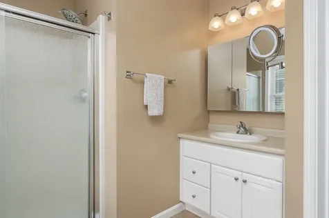 20 Nancy Lane Hooksett NH 03106