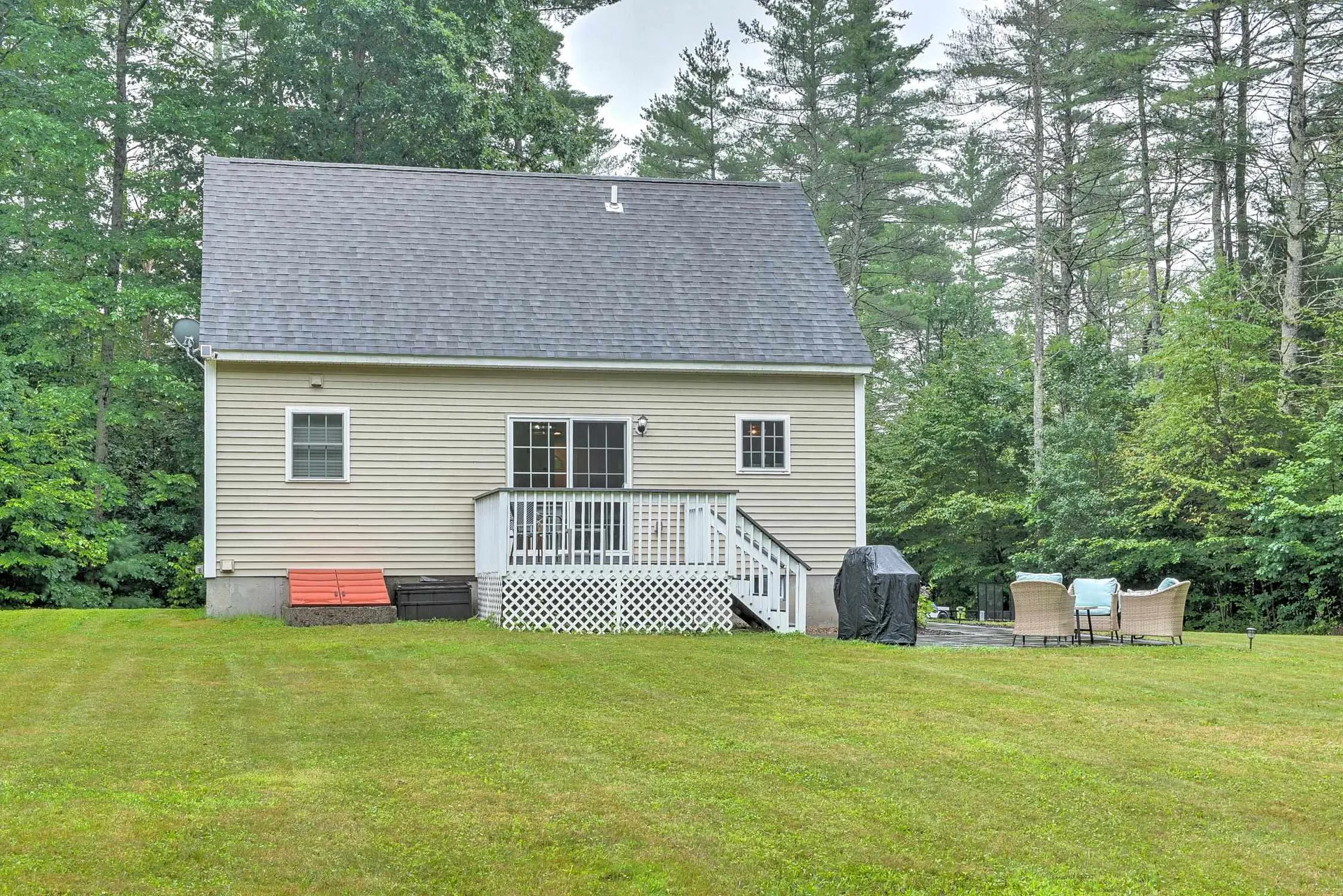 40 Flat Roof Mill Road Swanzey NH 03446