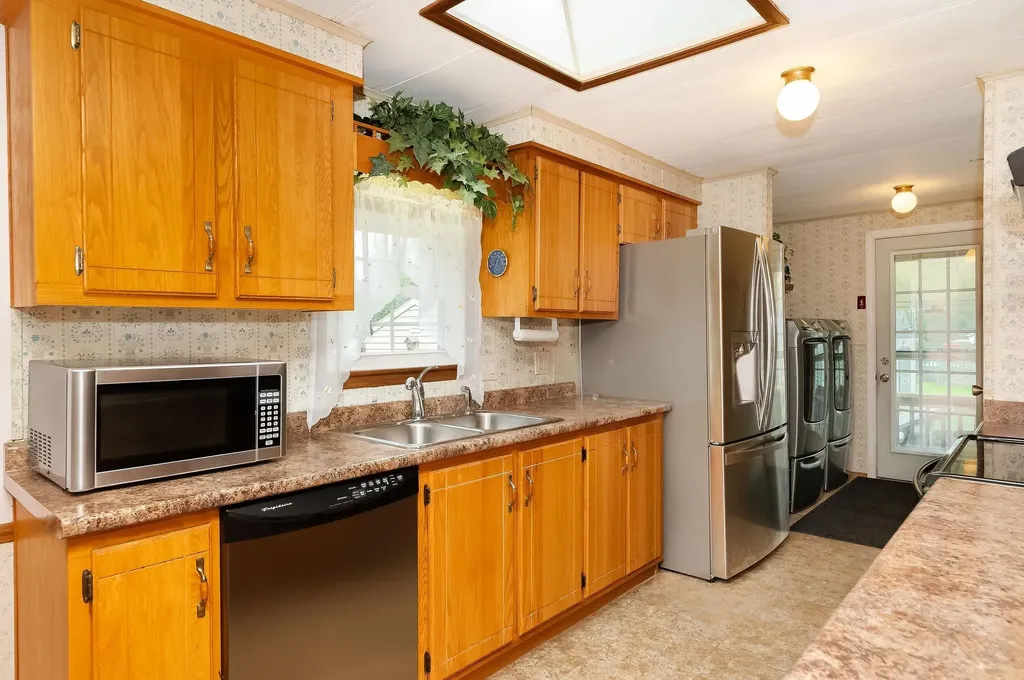 11 Caribbean Lane Rochester NH 03867