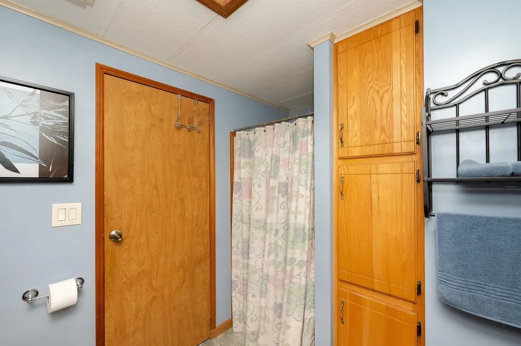11 Caribbean Lane Rochester NH 03867