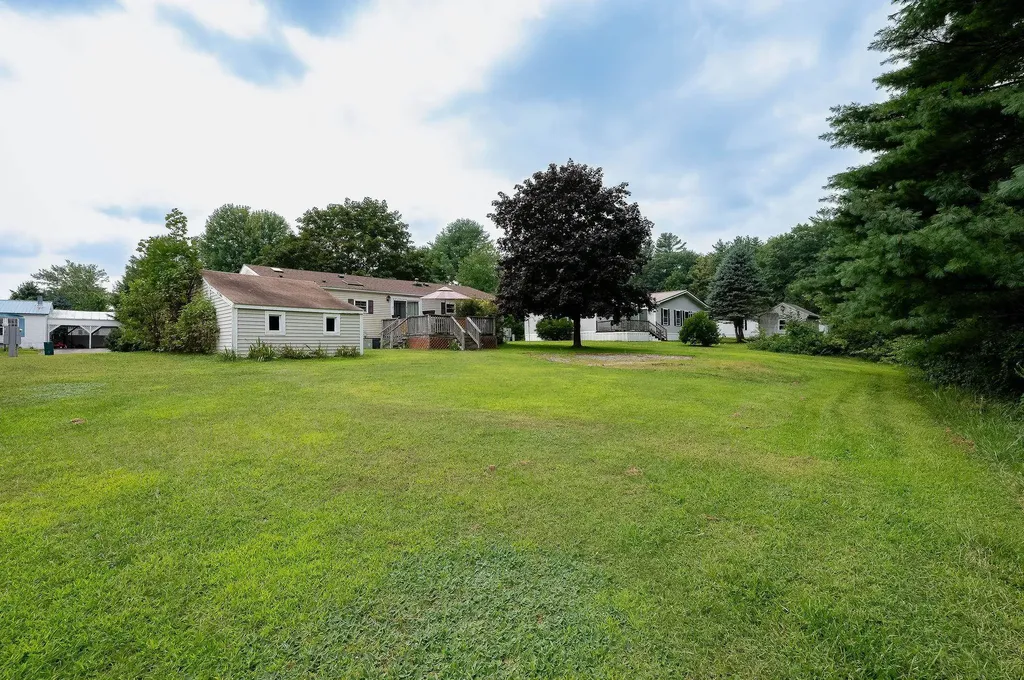 11 Caribbean Lane Rochester NH 03867
