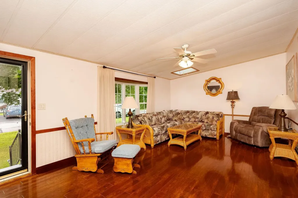 11 Caribbean Lane Rochester NH 03867