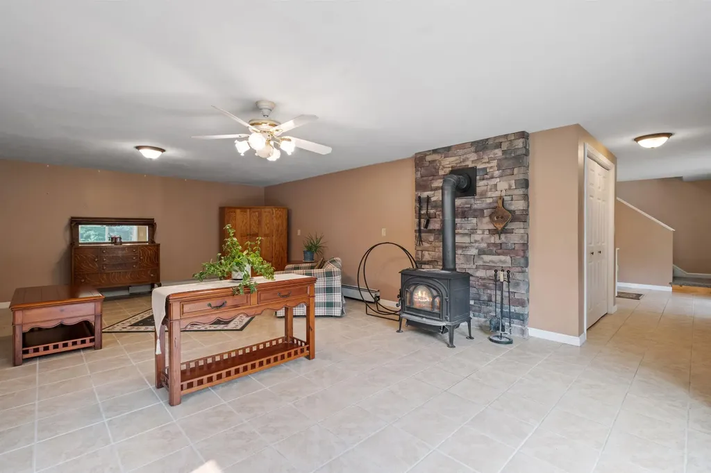 338 Lake Shore Drive Franklin NH 03235