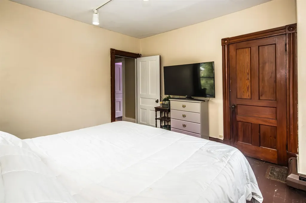 87 Baxter Street Rutland City VT 05701