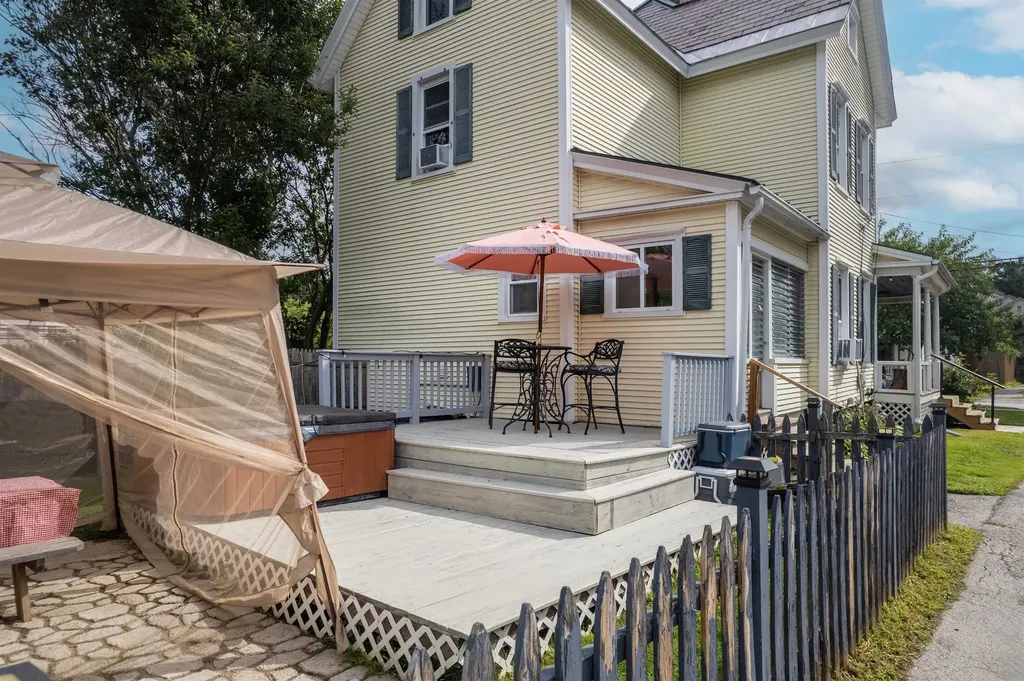 87 Baxter Street Rutland City VT 05701