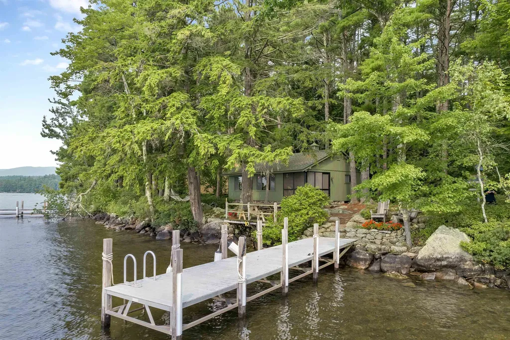 10 Chase Island Tuftonboro NH 03816