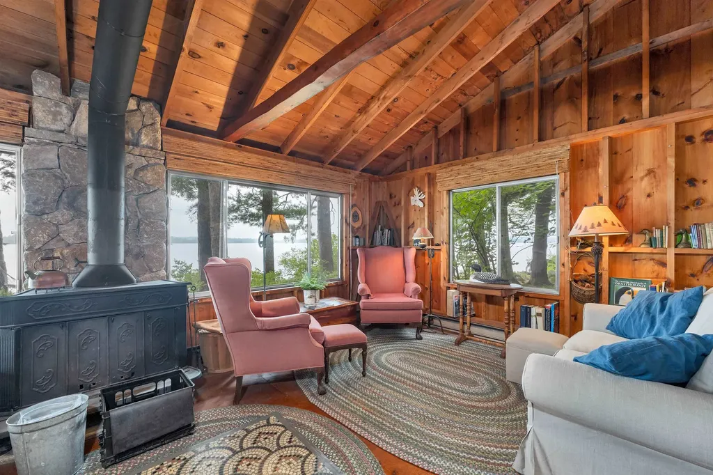 10 Chase Island Tuftonboro NH 03816