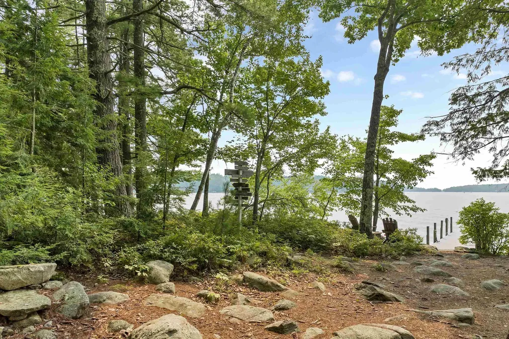 10 Chase Island Tuftonboro NH 03816