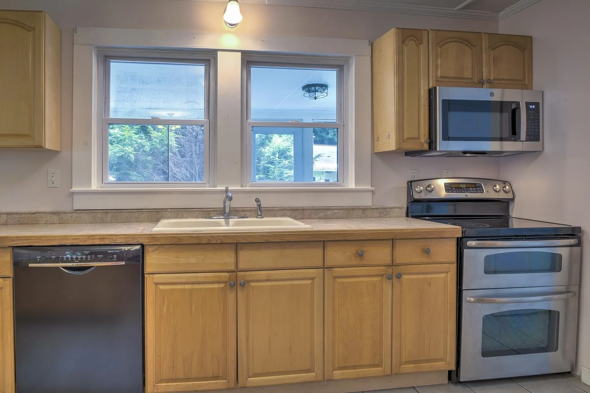 25 Wright Street Keene NH 03431