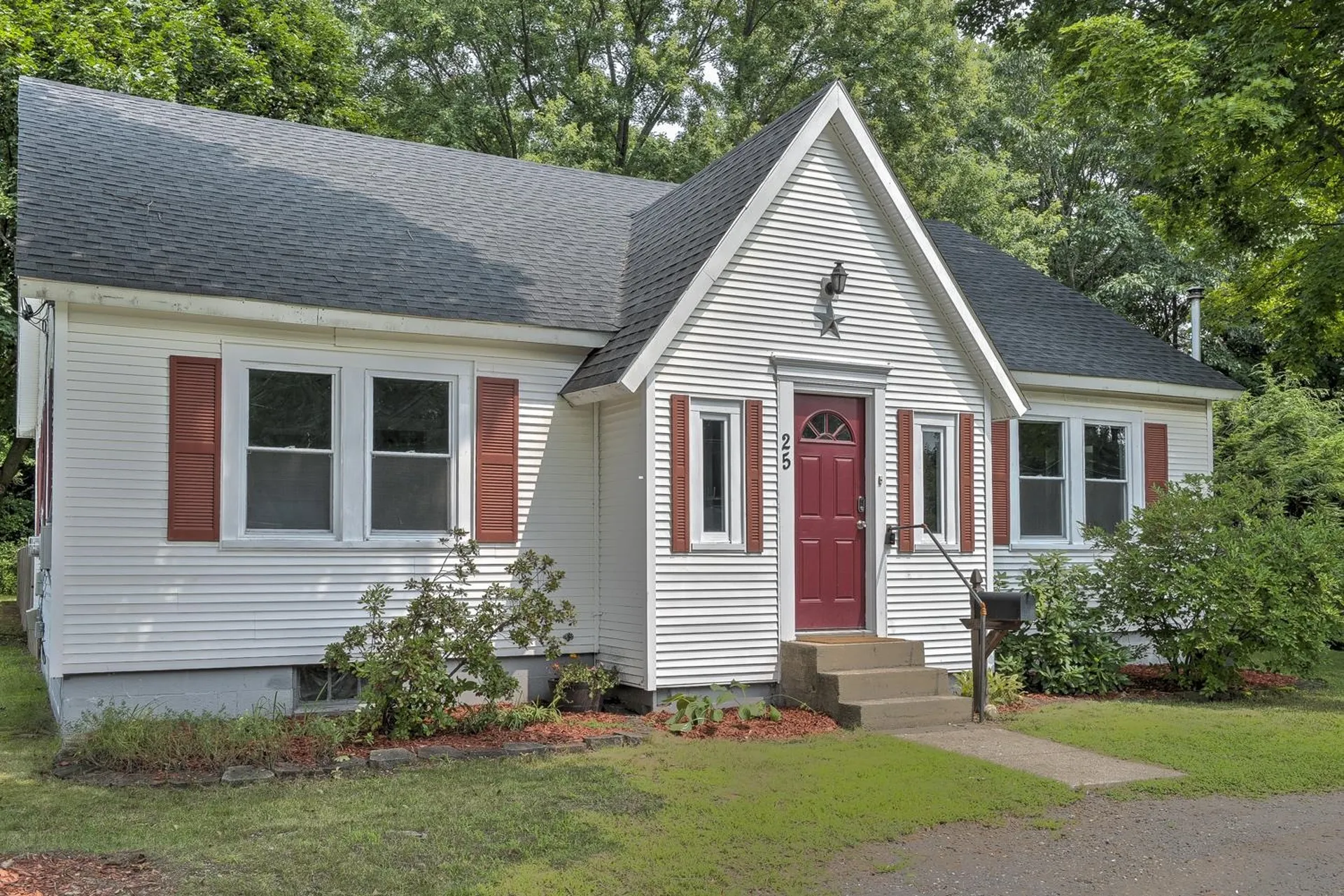25 Wright Street Keene NH 03431