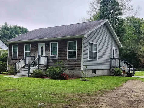 174 Waukewan Street Meredith NH 03253