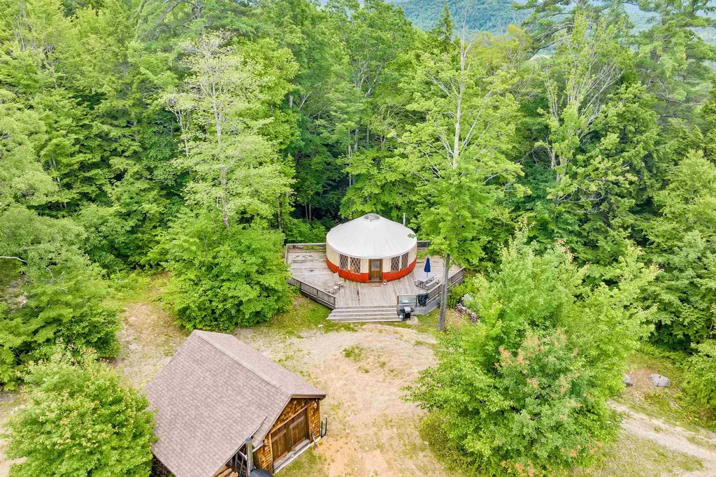 1132 Cleveland Hill Road Tamworth NH 03886