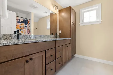 11 Skyview Drive Kittery ME 03904