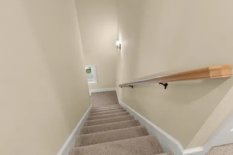 11 Skyview Drive Kittery ME 03904