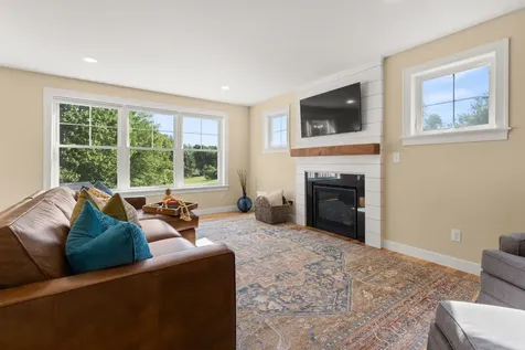 11 Skyview Drive Kittery ME 03904