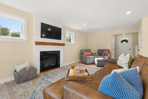 11 Skyview Drive Kittery ME 03904