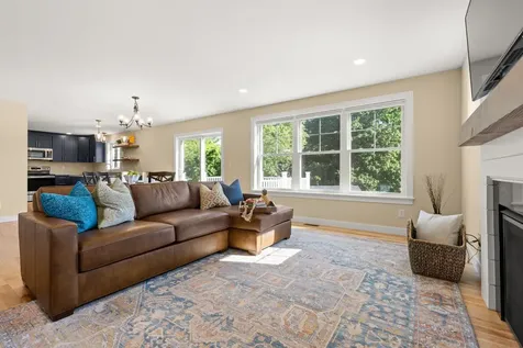 11 Skyview Drive Kittery ME 03904