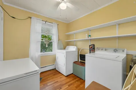 32 Chestnut Street Franklin NH 03235