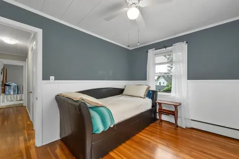 32 Chestnut Street Franklin NH 03235