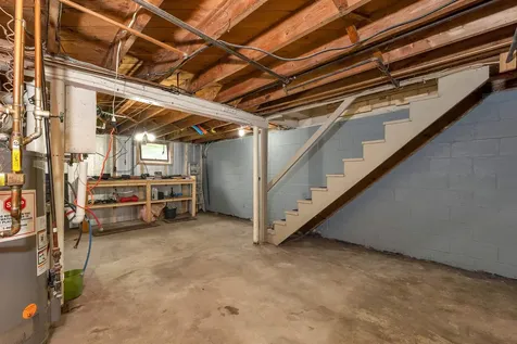 32 Chestnut Street Franklin NH 03235