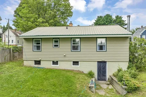 32 Chestnut Street Franklin NH 03235