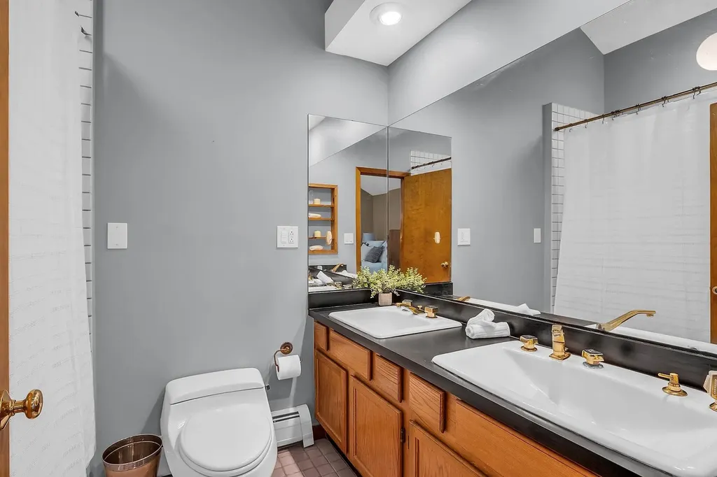 52 Sharon Road Windham NH 03087