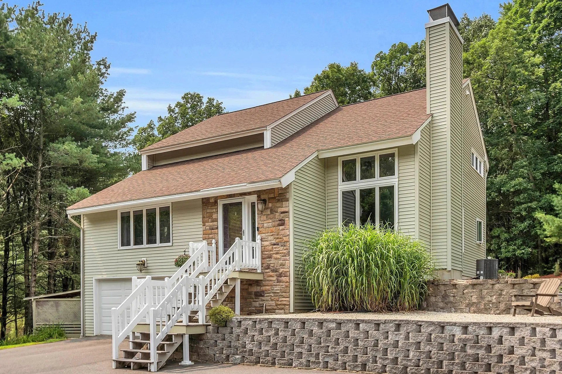 52 Sharon Road Windham NH 03087