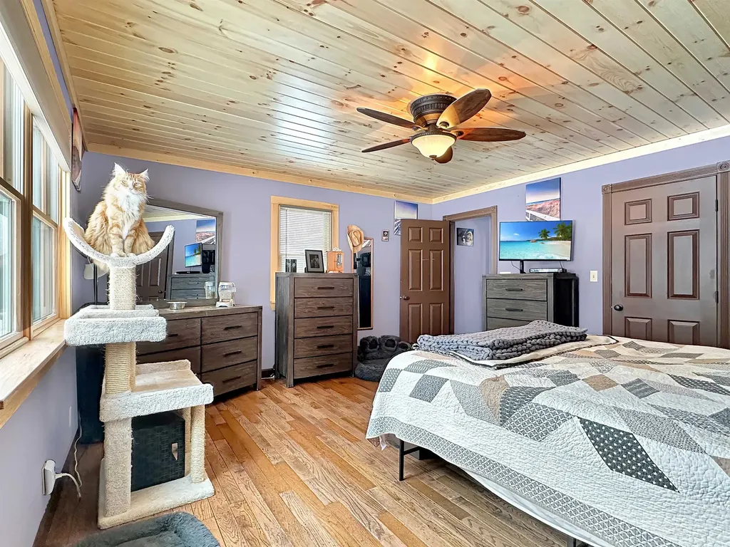 257 Main Street Colebrook NH 03576