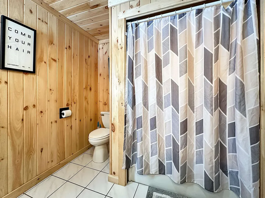 257 Main Street Colebrook NH 03576