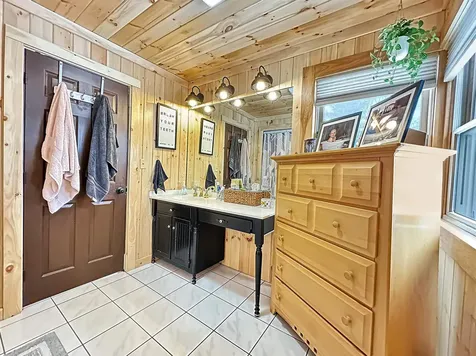 257 Main Street Colebrook NH 03576