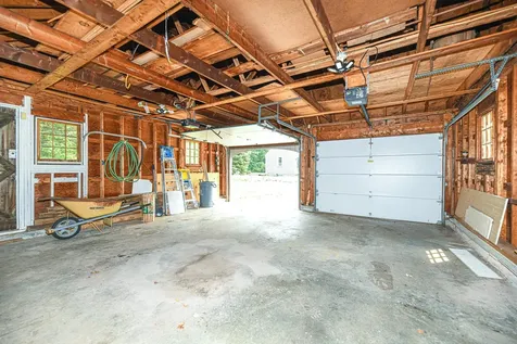 160 South Road Brentwood NH 03833