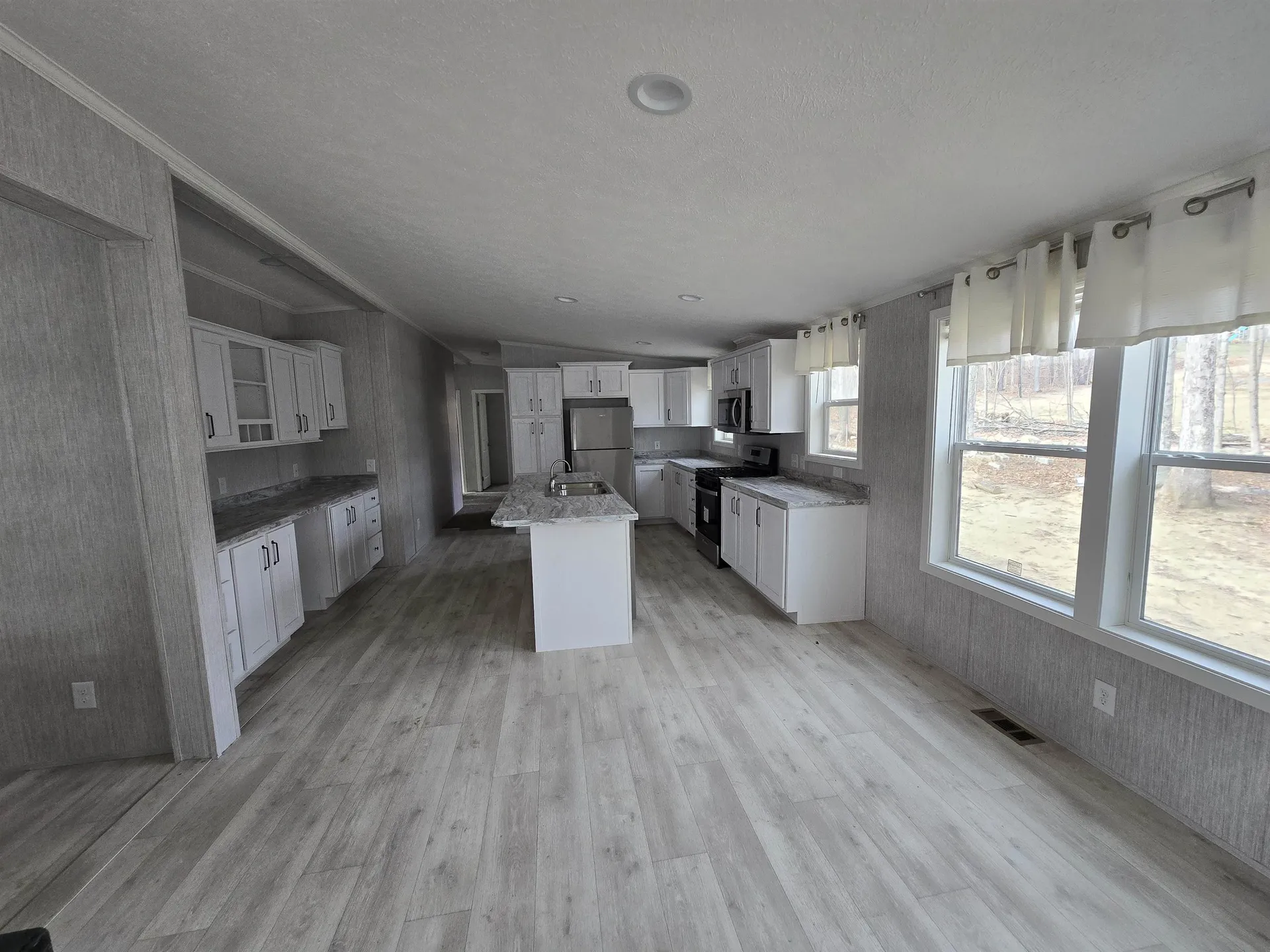 52 Pumpkin Hollow Road Barrington NH 03825