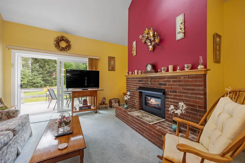 53 Tenney Mountain Road Plymouth NH 03264