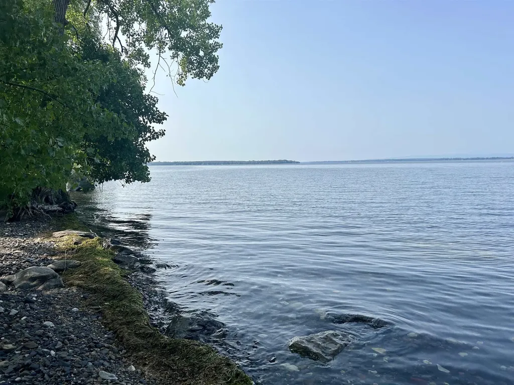 2099 W Shore Road Alburgh VT 05440-5628