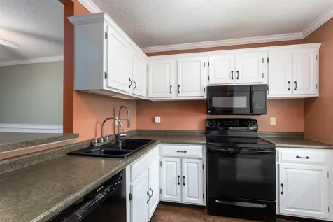 242 Twin Oaks Terrace South Burlington VT 05403