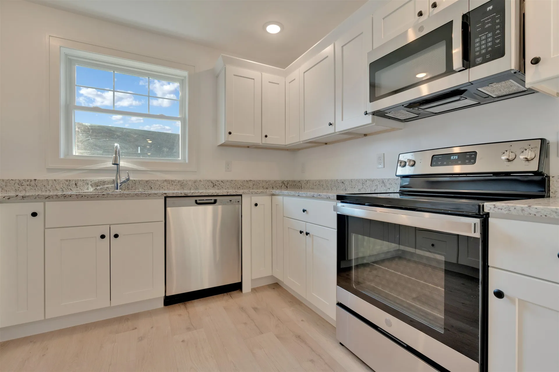 5 Miami Way Rochester NH 03867