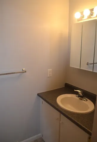 33 Centerwood Drive Concord NH 03301